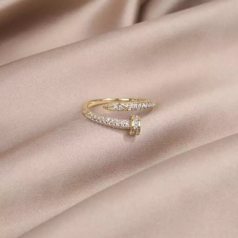 14K Gold filled circle ring - Picture 3 of 4